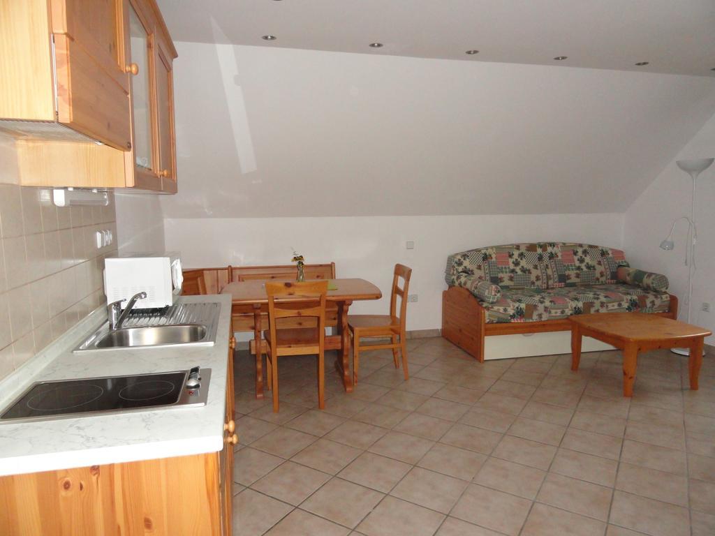 Farm Stay Dolinar Krainer Bohinjska Bela Ruang foto