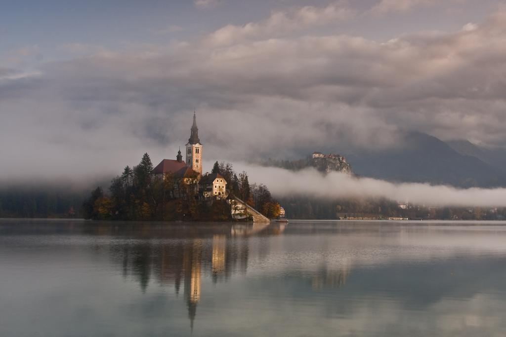 Farm Stay Dolinar Krainer Bohinjska Bela Bagian luar foto